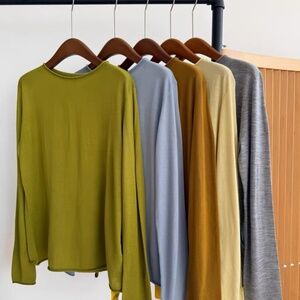 Moon Leigh Italian Cariaggi Fine Wool Casual and Relaxed Rolle